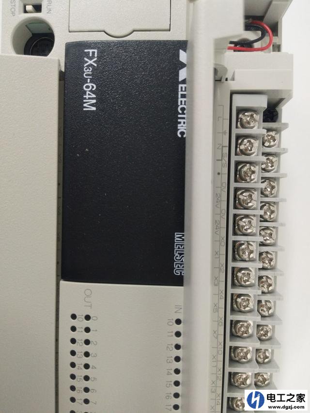 三菱PLC漏型输入接线方法