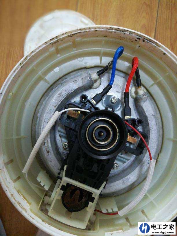 电热水壶温控器连接发热管线烧坏了怎么修